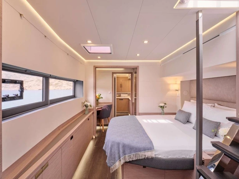 Jachthuur in Néa Péramos - Fountaine Pajot Fountaine Pajot Alegria 67 (5 cab) via SamBoat
