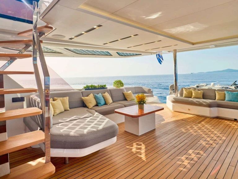 Huur Catamaran met of zonder schipper Fountaine Pajot in Néa Péramos