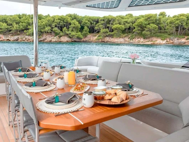 Catamaran te huur in Kallithea voor de beste prijs