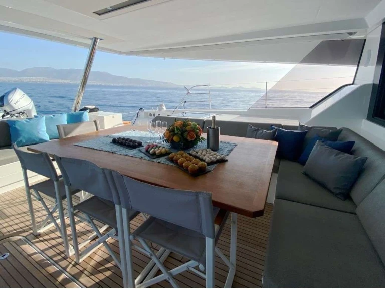 Huur een Fountaine Pajot Fountaine Pajot Samana 59 (5 cab) in Álimos