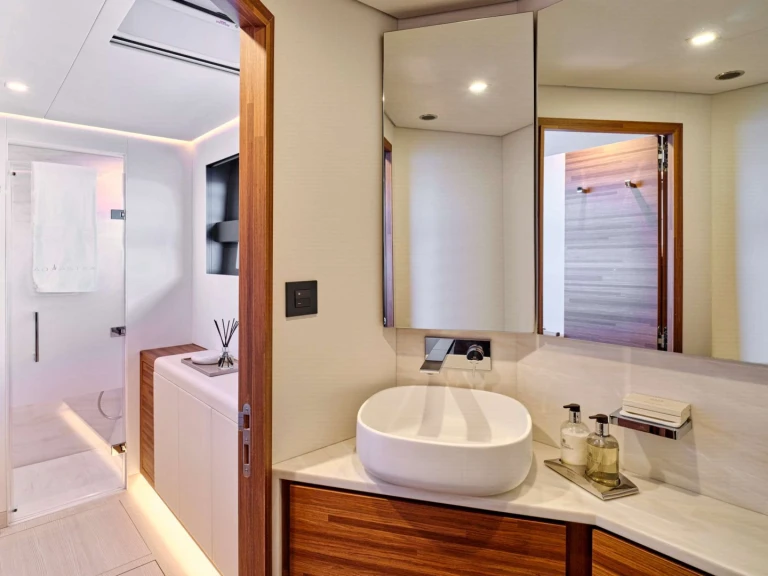 Verhuur Catamaran in Marsh Harbour - Fountaine Pajot Fountaine Pajot Thira 80