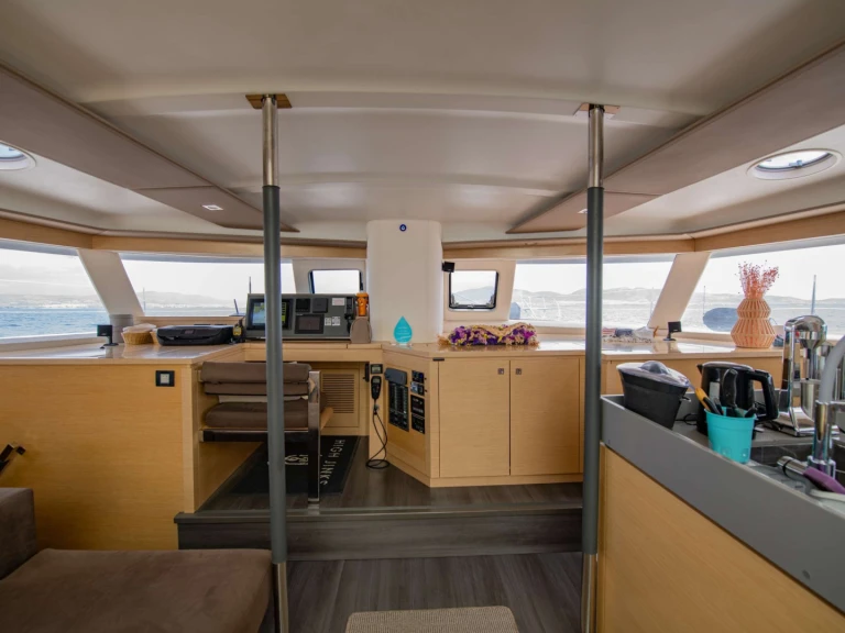 Verhuur Catamaran in Álimos - Fountaine Pajot Fountaine Pajot Sanya 57 (4 cab)