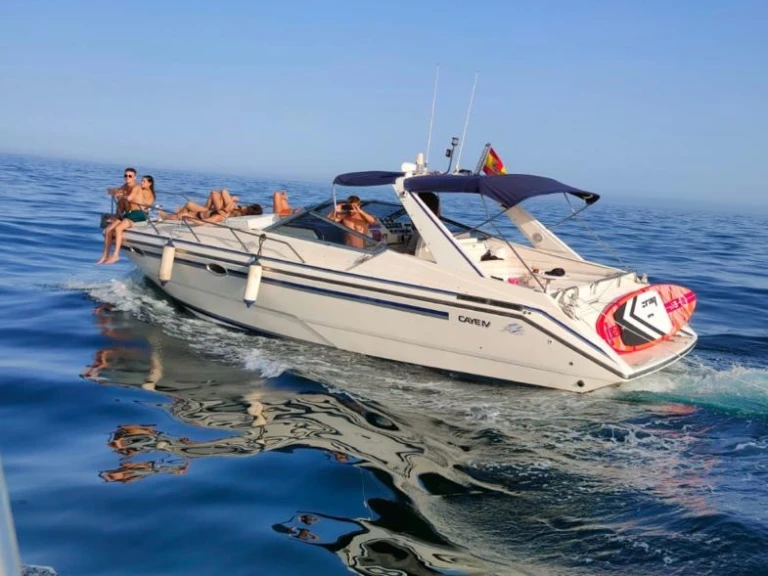Huur een Glastron Riviera 350 IV in Marbella