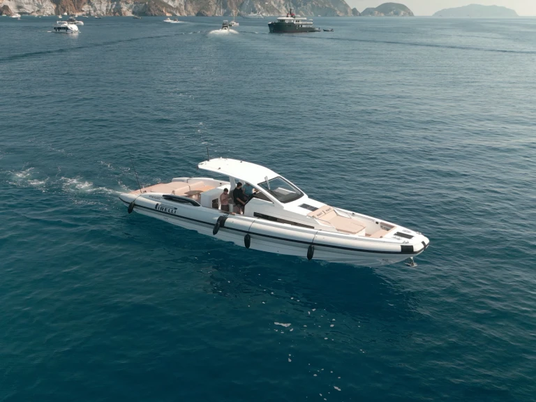 Jachthuur in Castellammare di Stabia - Pirelli Pirelli 50 EFB via SamBoat