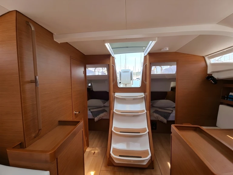 Jachthuur in Pula - Jeanneau Sun Odyssey 440 via SamBoat