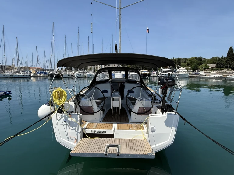 Verhuur Zeilboot in Pula - Jeanneau Sun Odyssey 349