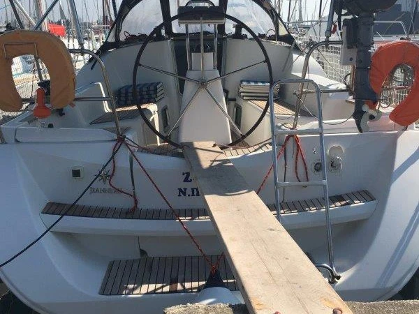 Jeanneau Sun Odyssey 36i te huur van particulier of professional in Néa Péramos