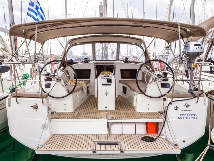 Verhuur Zeilboot in Lávrio - Jeanneau Sun Odyssey 410