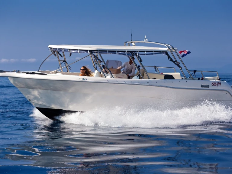 Huur een Aqua-Sport Enzo 35 in Hvar