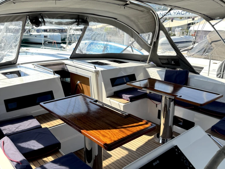Verhuur Zeilboot in Kaštela - Bavaria Bavaria C50 Holiday - 5 cab.