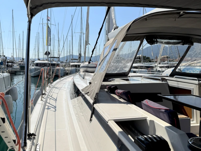 Huur Zeilboot met of zonder schipper Bavaria in Kaštela