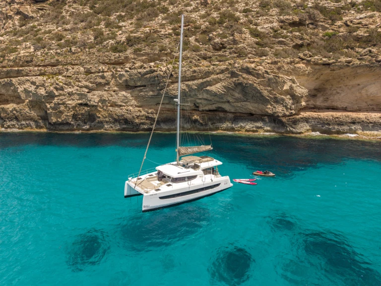 Catamaran te huur in Ibiza Town voor de beste prijs