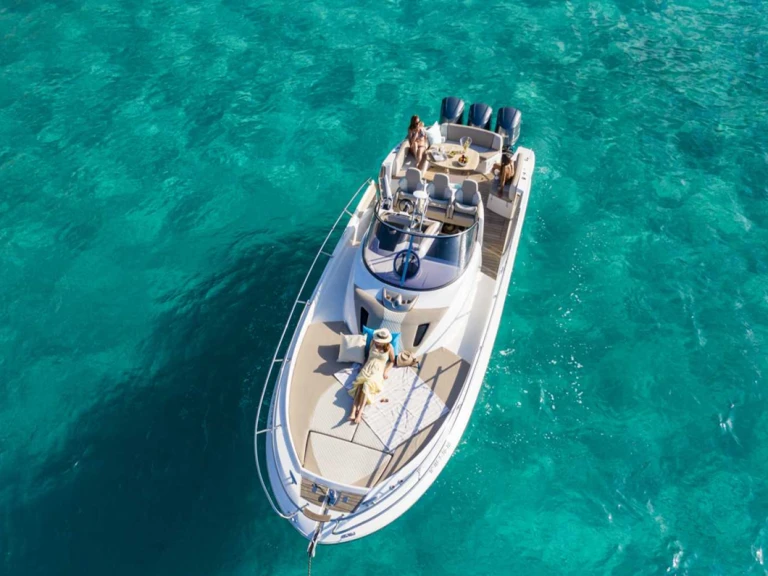 Sessa Marine Key Largo 36 te huur van particulier of professional in Ibiza Town