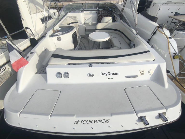 Motorboot te huur in Cannes voor de beste prijs