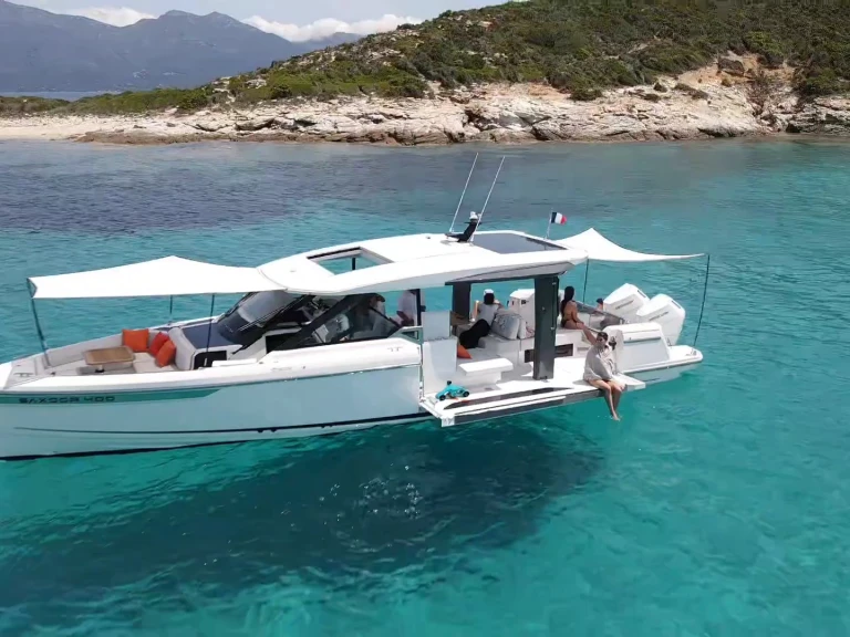 Motorboot te huur in Golfe de Saint-Tropez voor de beste prijs