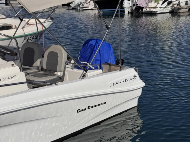 Bootverhuur Alicante goedkoop Cap Camarat 4.7 CC Style
