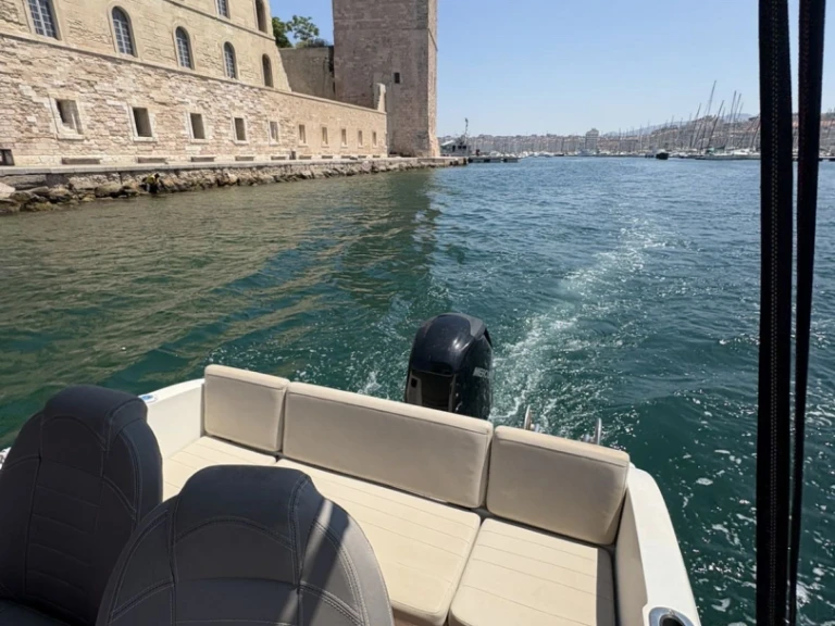 Bootverhuur Quicksilver Activ 535 Open in Marseille via SamBoat