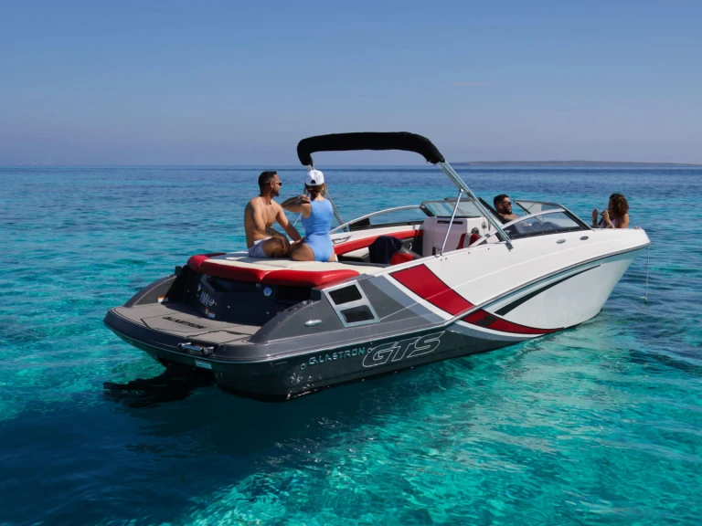 Motorboot te huur in Ibiza Town voor de beste prijs