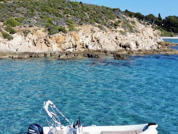 RIB te huur in Hyères voor de beste prijs