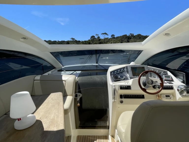 Motorboot te huur in Hyères voor de beste prijs