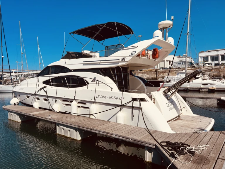 Bootverhuur Lissabon goedkoop Azimut 52 Fly