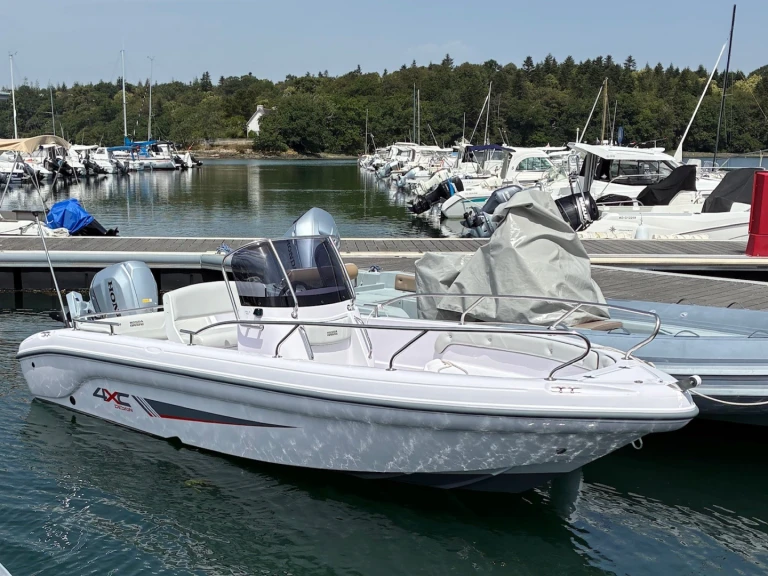 Huur Motorboot met of zonder schipper Ranieri in Bénodet