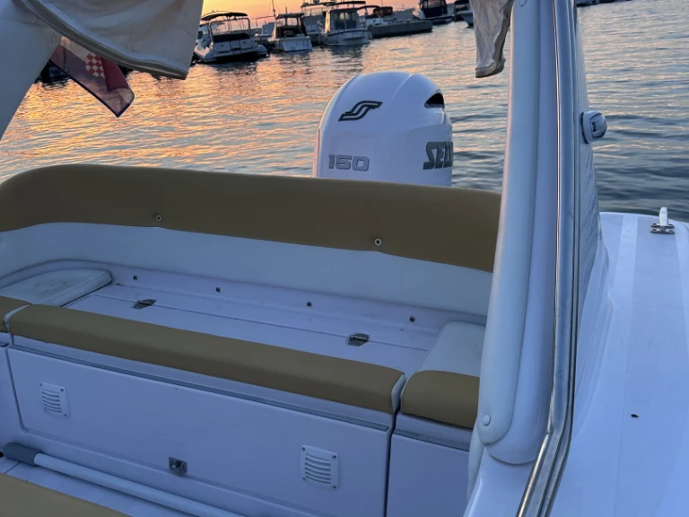 RIB te huur in Bibinje voor de beste prijs