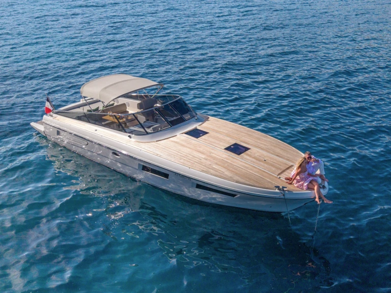 Huur een Itama Itama 45 in Saint-Raphaël