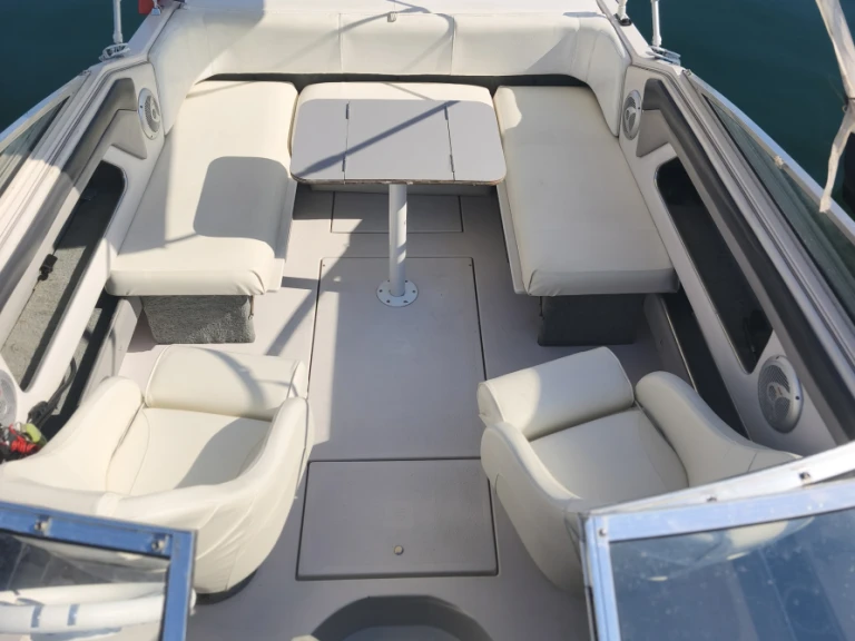 Four Winns Sundowner 195 te huur van particulier of professional in Saint-Raphaël