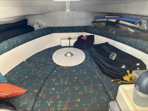 Verhuur Motorboot Jeanneau met vaarbewijs