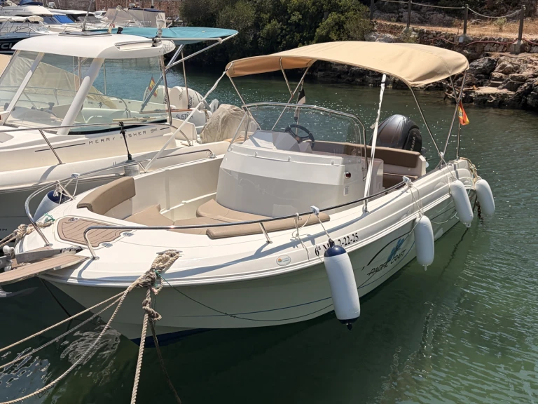 Bootverhuur Ciutadella de Menorca goedkoop Pacific Craft 625 Open