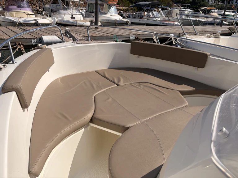 Verhuur Motorboot Pacific Craft met vaarbewijs