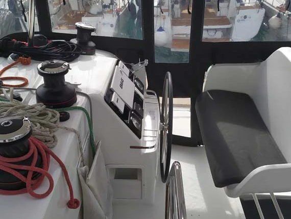 Verhuur Catamaran Lagoon met vaarbewijs