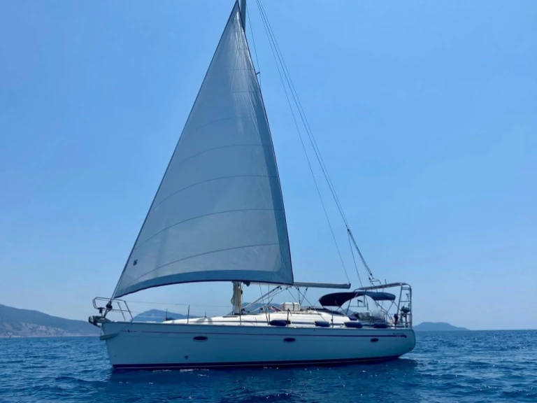 Huur een Bavaria Bavaria 42 in Álimos