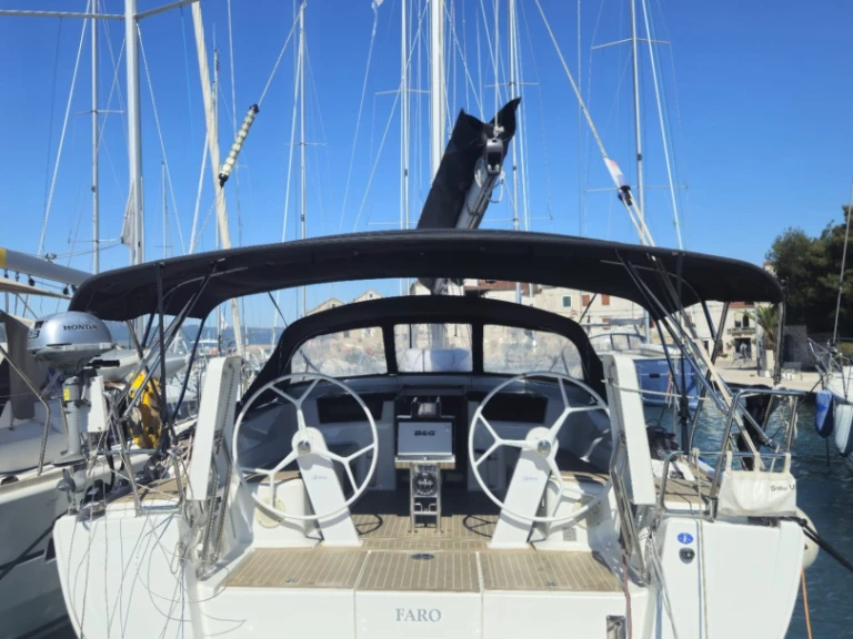 Zeilboot te huur in Trogir voor de beste prijs