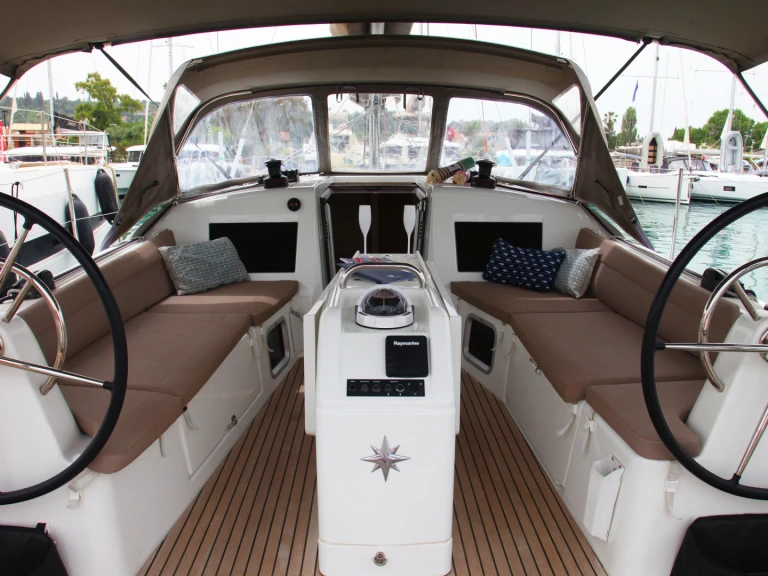 Bootverhuur Nydri goedkoop Sun Odyssey 410