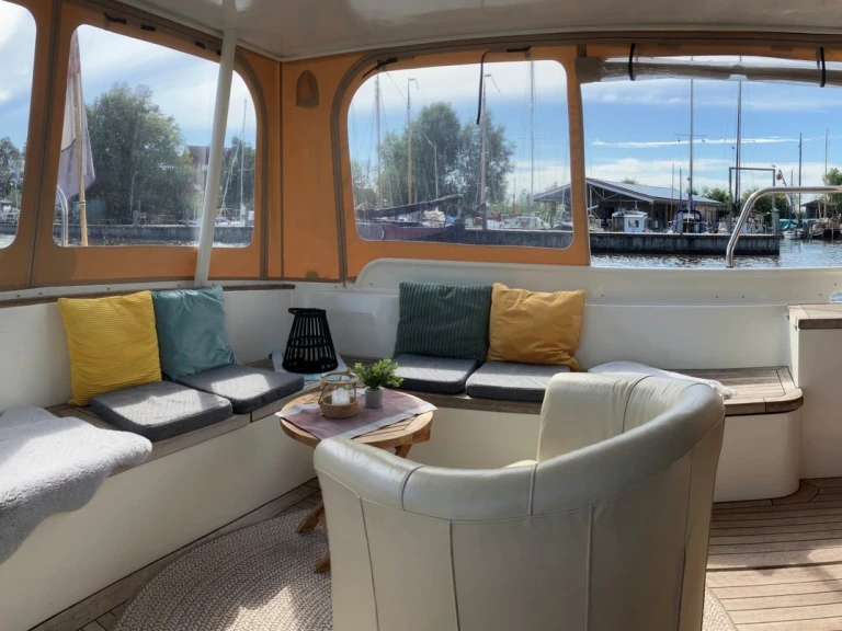 Bootverhuur Akkrum goedkoop Barkas 1100