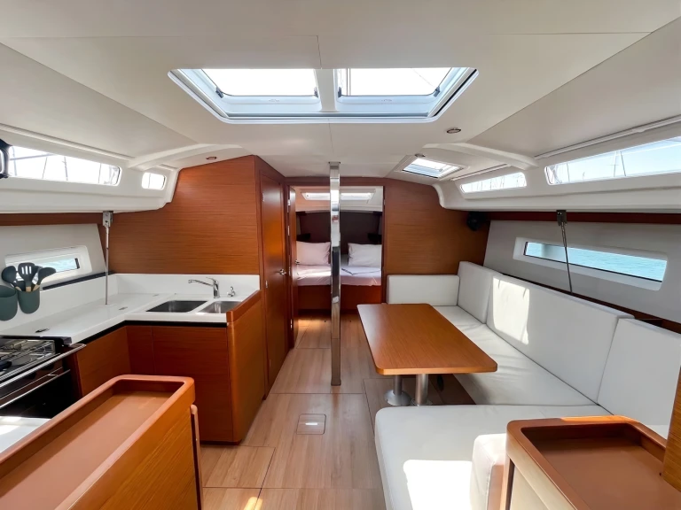Verhuur Zeilboot Jeanneau met vaarbewijs