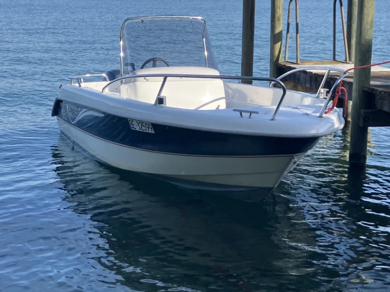 Motorboot te huur in Twann voor de beste prijs