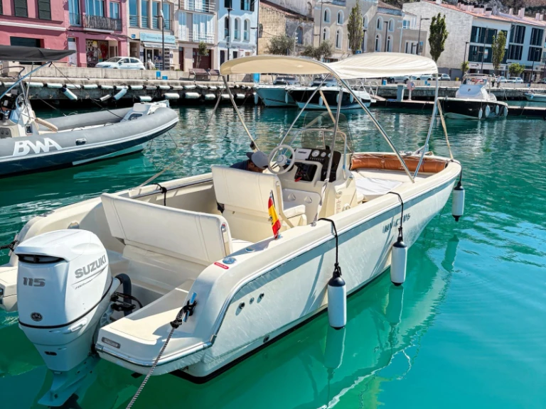 Huur een Invictus  Invictus 190 FX in Mahon Port