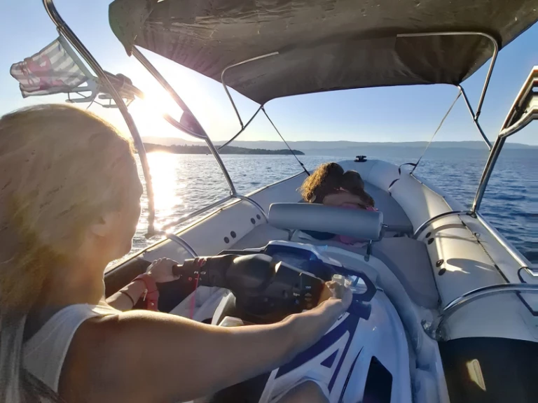 Huur een Sealver Waveboat 575 in Yvoire