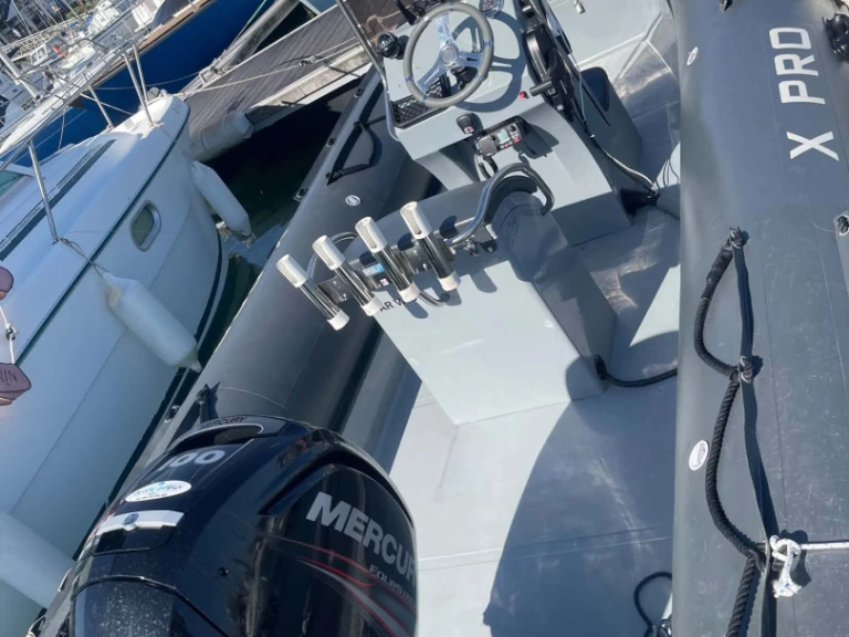 Verhuur RIB 3D Tender met vaarbewijs