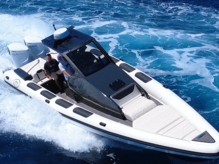 Huur RIB met of zonder schipper ZEN MARINE in Antiparos