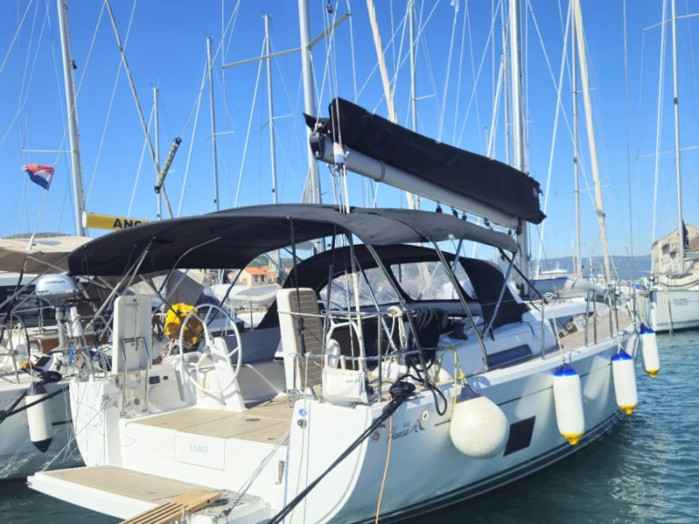 Verhuur Zeilboot in Trogir - Hanse Hanse 418