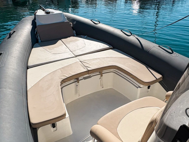 Huur Motorboot met of zonder schipper Bwa in Mahón