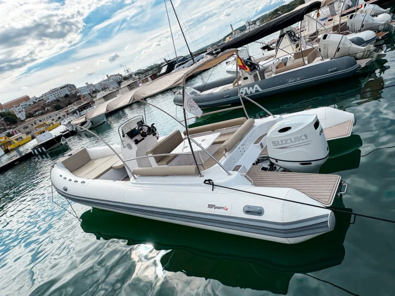 Huur een Bwa Sport 26 GT in Mahón