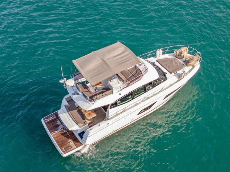 Huur Motorboot met of zonder schipper Prestige in Panama City Beach