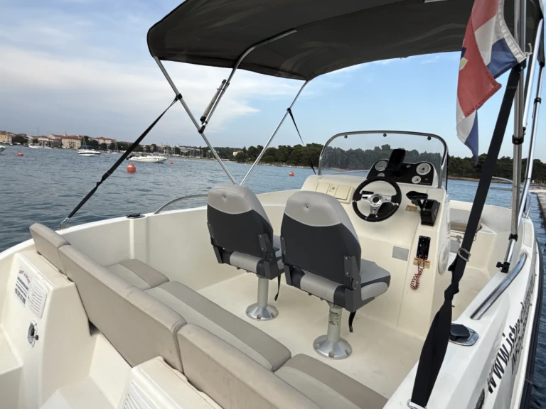 Bootverhuur Quicksilver Activ 535 Open in Poreč via SamBoat
