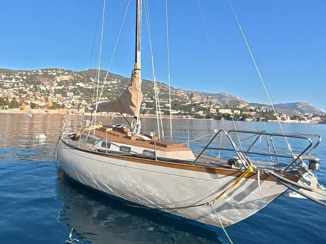 Zeilboot te huur in Saint-Laurent-du-Var voor de beste prijs