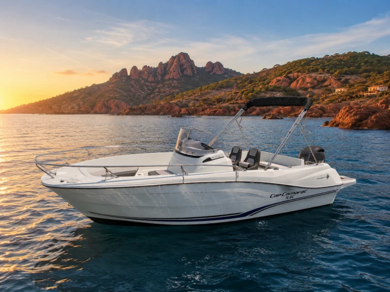 Motorboot te huur in Saint-Aygulf voor de beste prijs